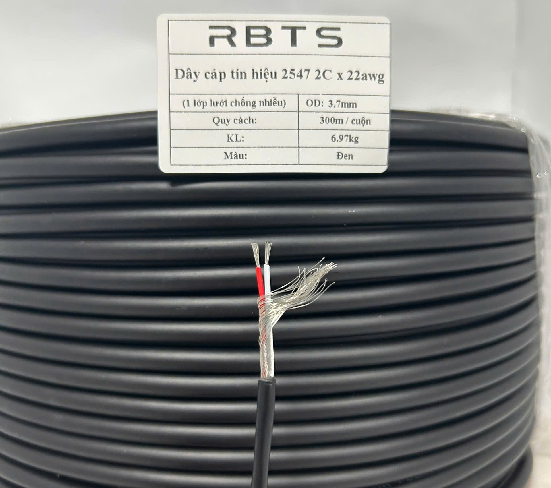 Cáp tín hiệu điều khiển có 1 lớp lưới chống nhiễu 2547 2C22AWG - RBTS