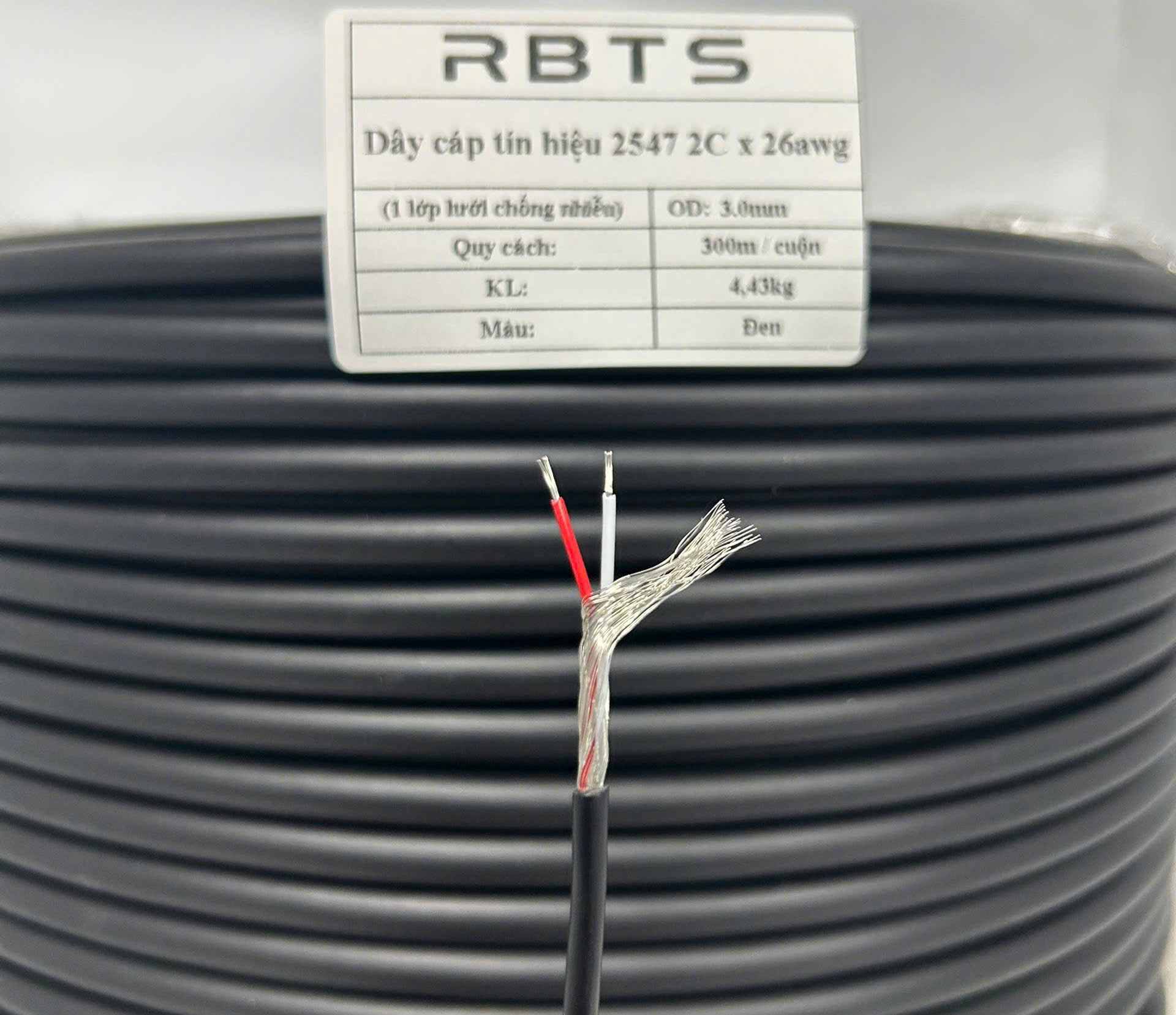 Cáp tín hiệu điều khiển có 1 lớp lưới chống nhiễu 2547 2C26AWG - RBTS